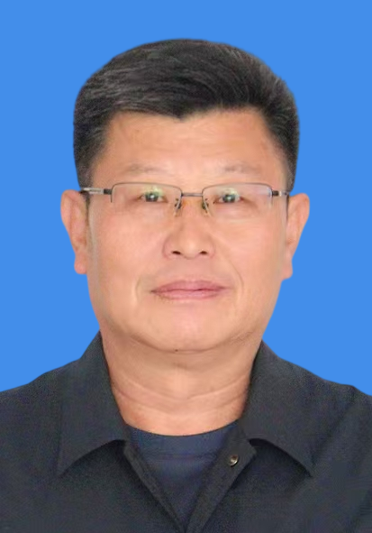 何凯云.png