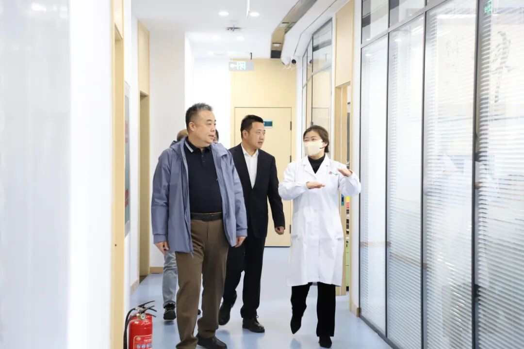 丰台司法局领导走访调研.jpg 丰台司法局领导走访调研.jpg